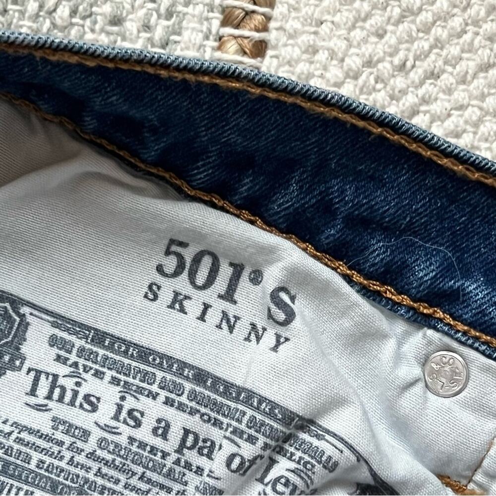 Levi’s 501 Skinny Blue High Rise Cropped Jeans Women’s Size 32 x 28 - Picture 8 of 10